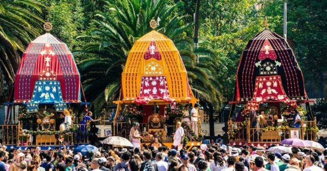 Sri Jagannatha durante la procesión de Ratha Yatra CDMX